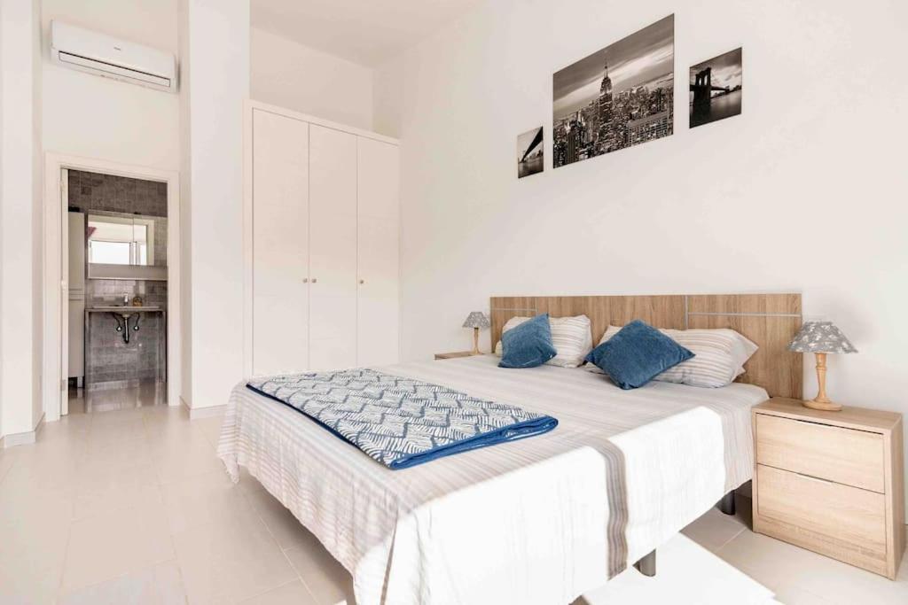 Big Villa Tauro With Private Heated Saltwater Pool & Jacuzzi & Bbq & Game Room & Arcade Games Mogán Exteriör bild