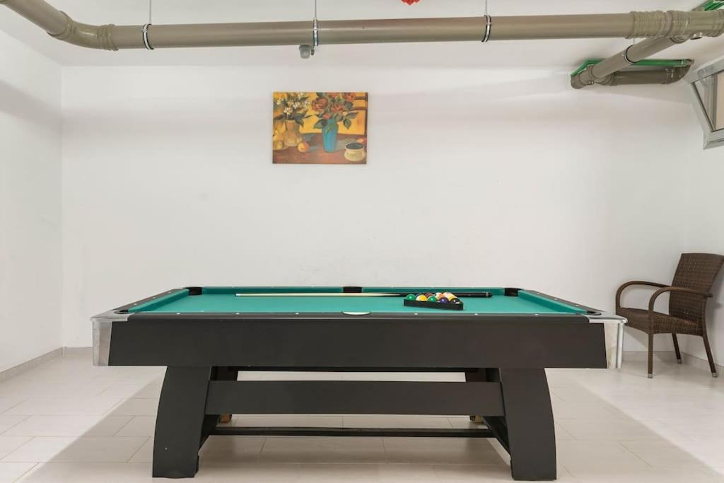 Big Villa Tauro With Private Heated Saltwater Pool & Jacuzzi & Bbq & Game Room & Arcade Games Mogán Exteriör bild